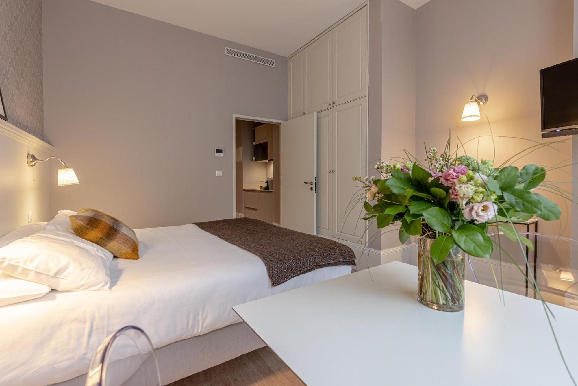 La Maison Blanche - Apparthotels De Charme Chic & Cosy A 350M Du Coeur De Ville De Limoges - Acces Autonome Szoba fotó